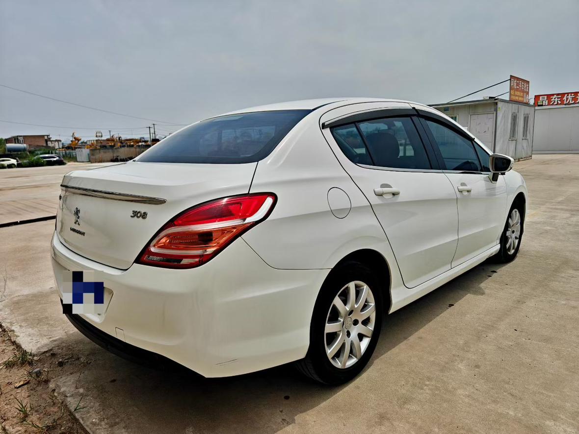 Peugeot 308 2014 thumb 4