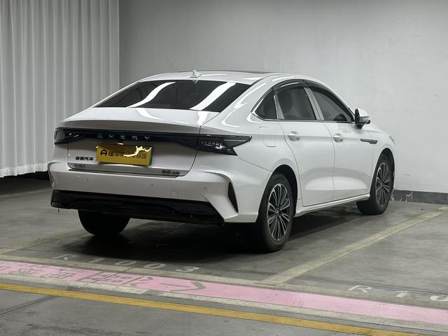Chery Fengyun Fengyun A8 2024 thumb 5