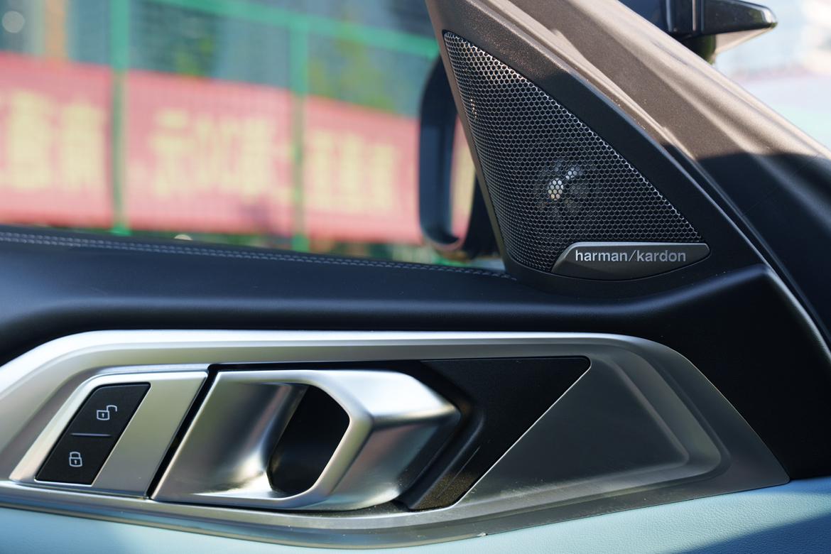 BMW M4 2022 thumb 9