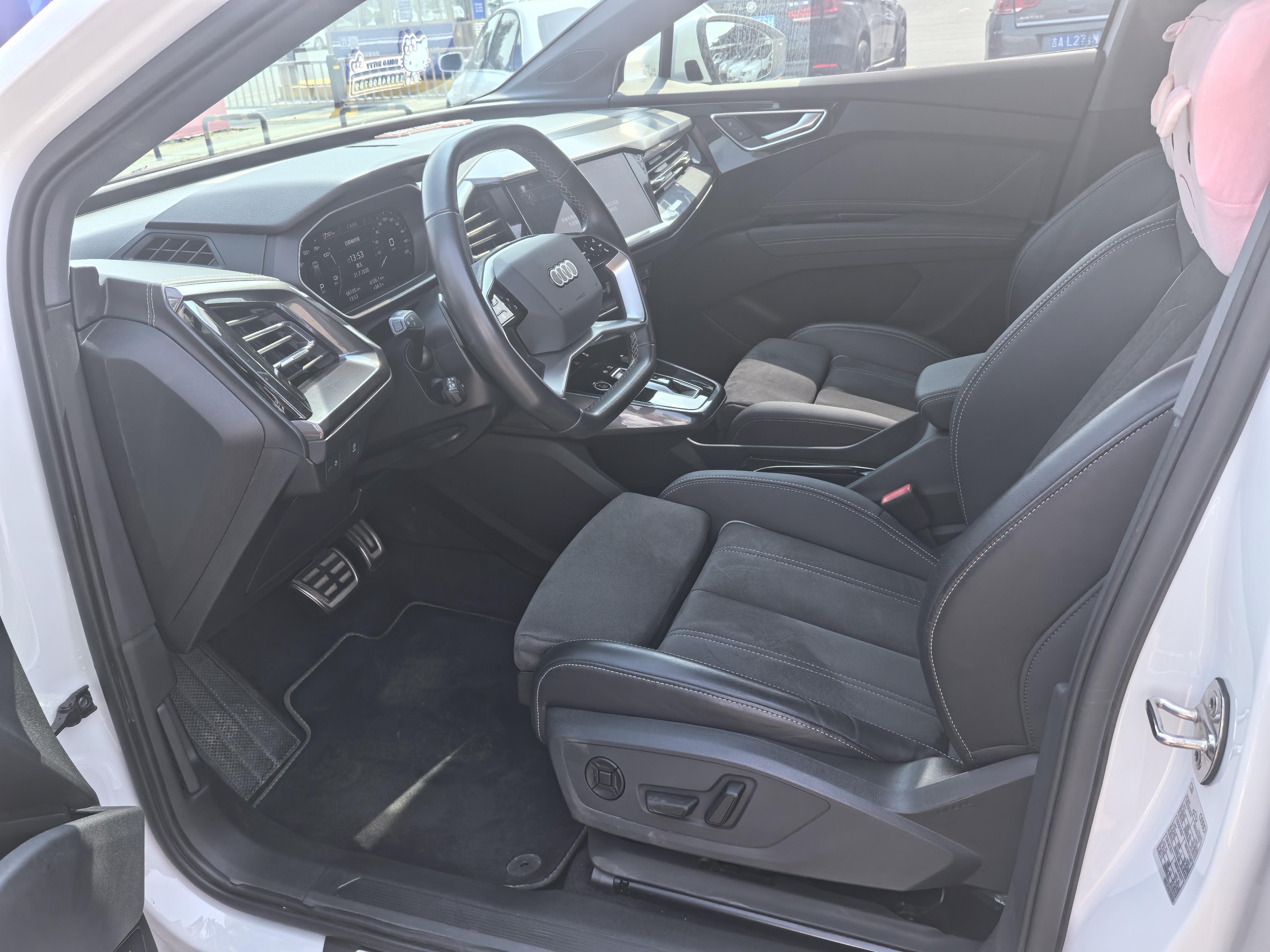 Audi Q4 e-tron 2023 thumb 10