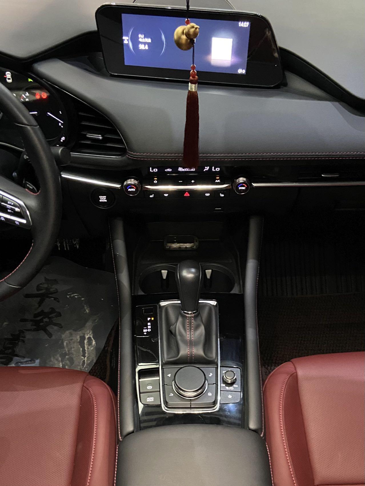 Mazda 3 2022 thumb 9