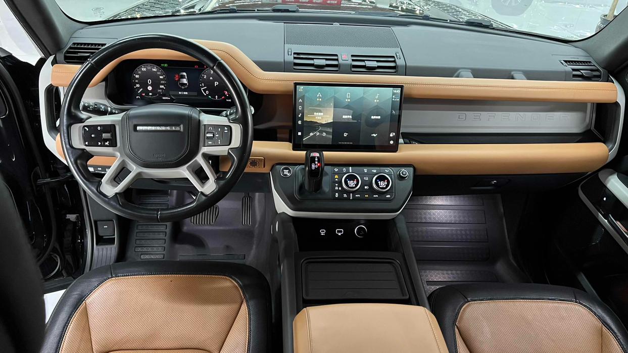 Land Rover Defender 2023 thumb 5