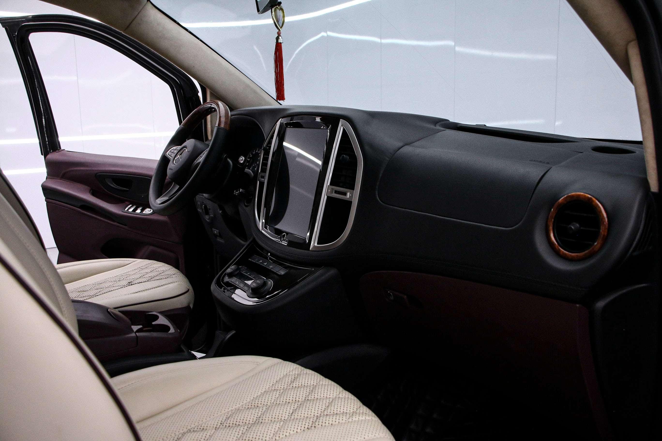 Mercedes-Benz Wei Ting 2018 thumb 8