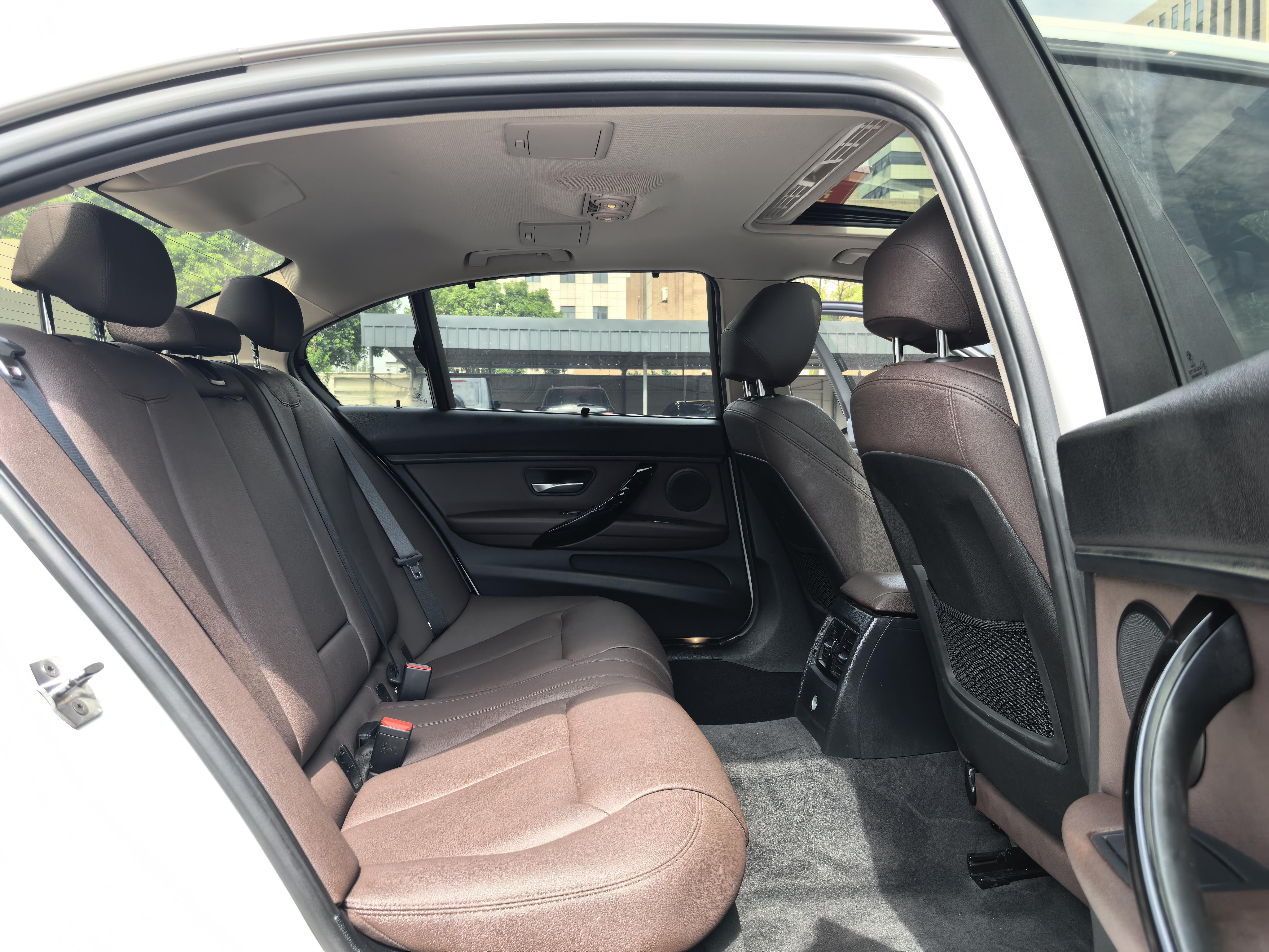 BMW 3 серии 2019 thumb 9