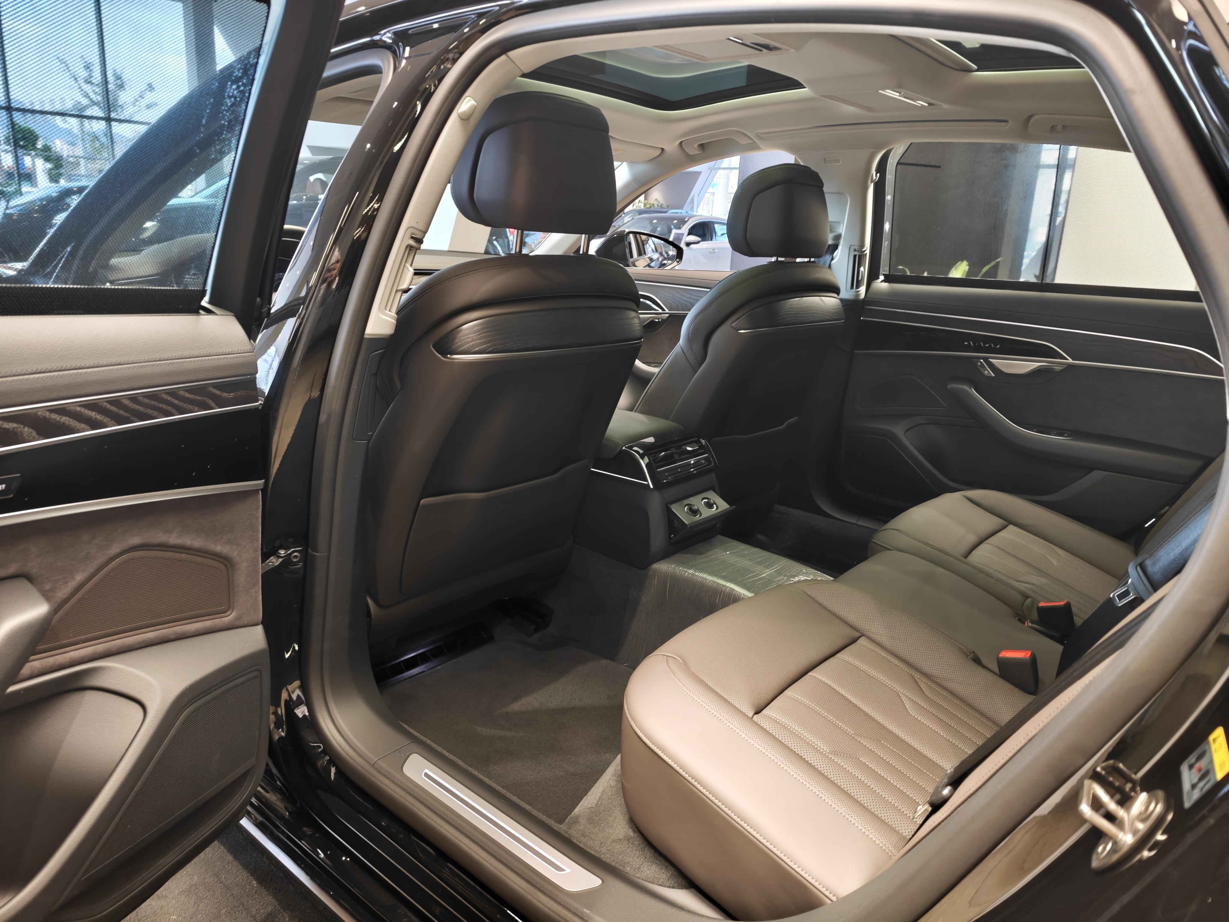 Audi A8 2025 thumb 7