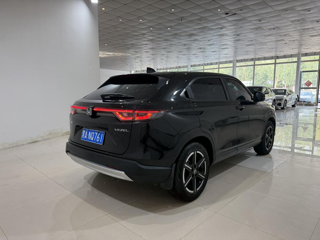 Honda Vezel 2023 thumb 4
