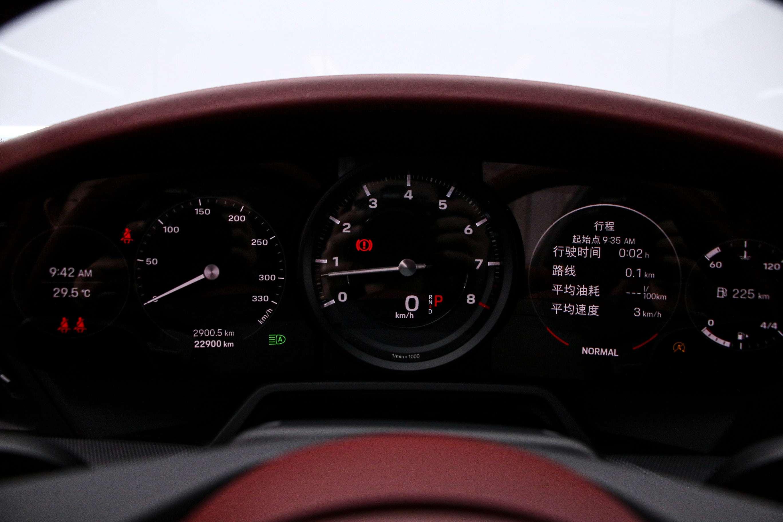 Porsche 911 2023 thumb 10