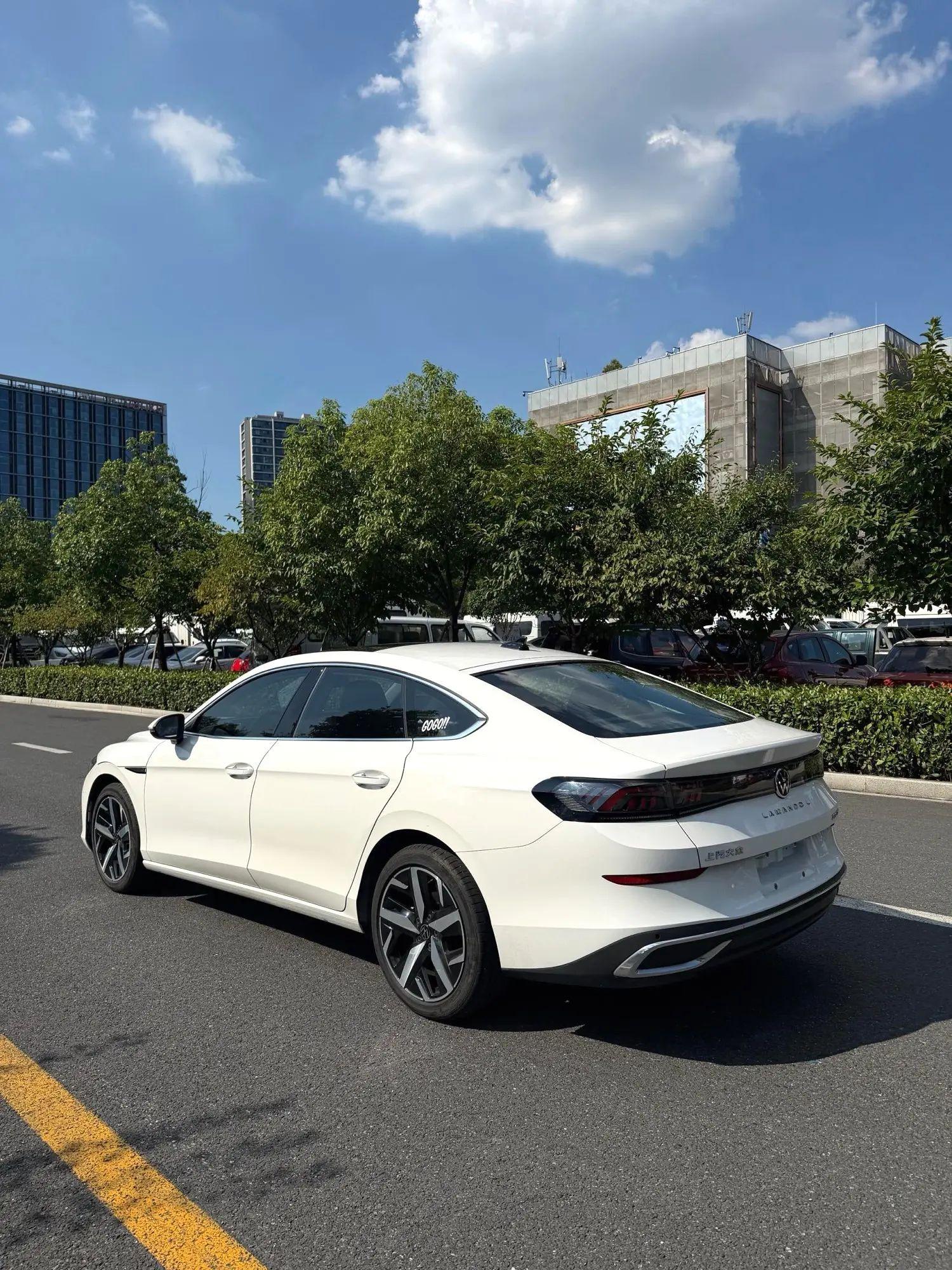 Volkswagen Lamando 2022 thumb 10