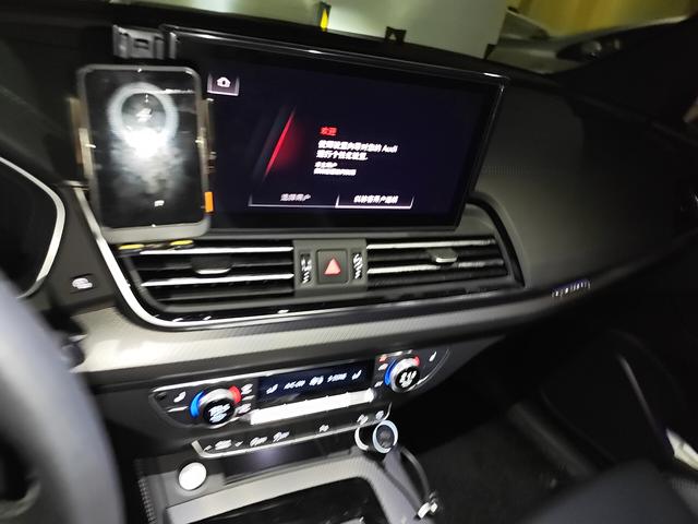 Audi Q5 2024 thumb 6
