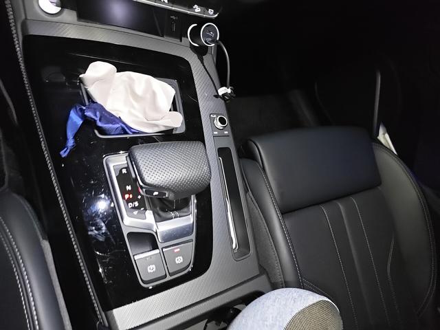 Audi Q5 2024 thumb 7