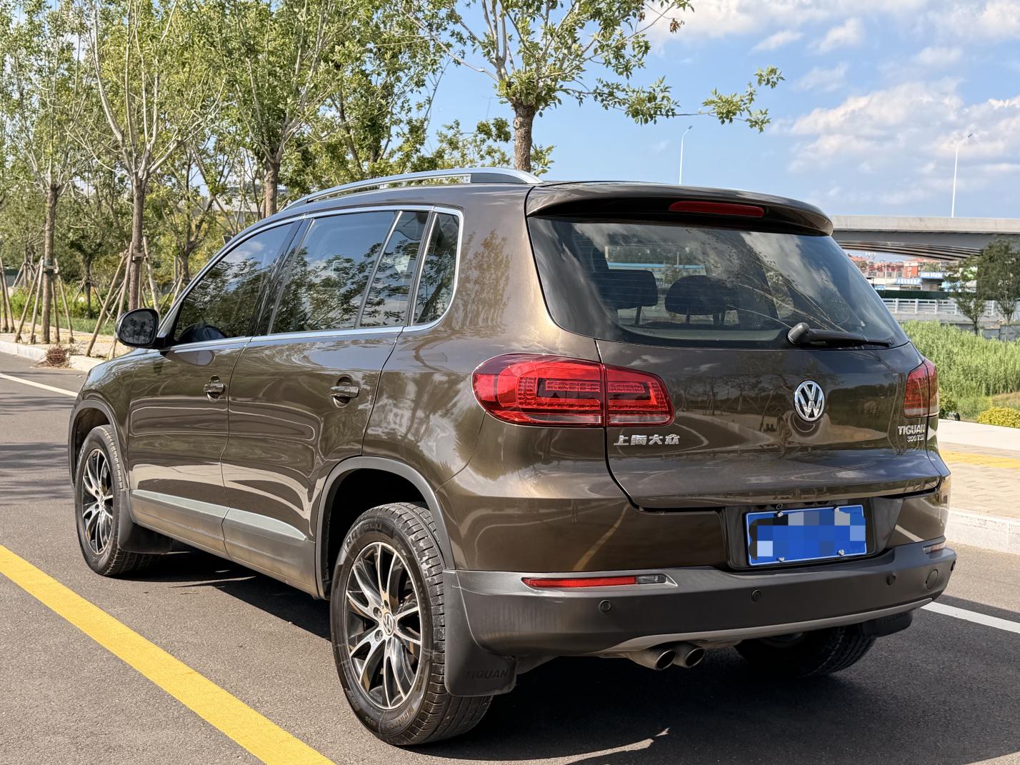 Volkswagen Tiguan 2015 thumb 3