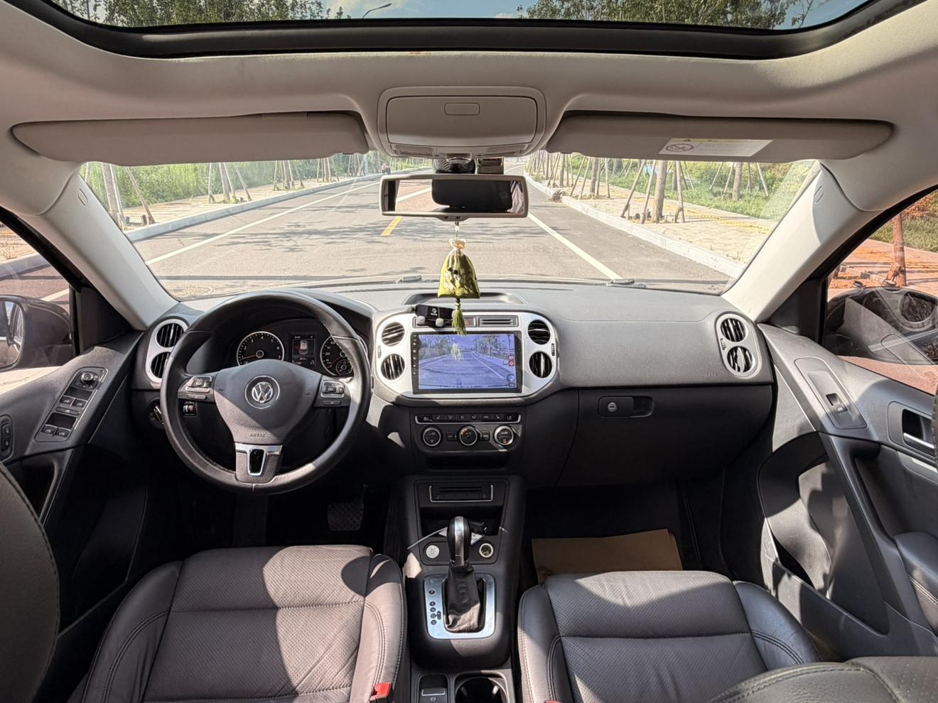 Volkswagen Tiguan 2015 thumb 8