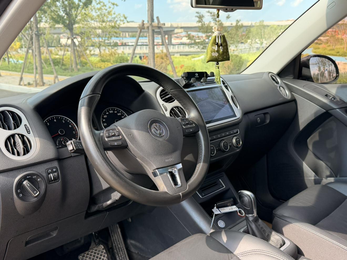 Volkswagen Tiguan 2015 thumb 10