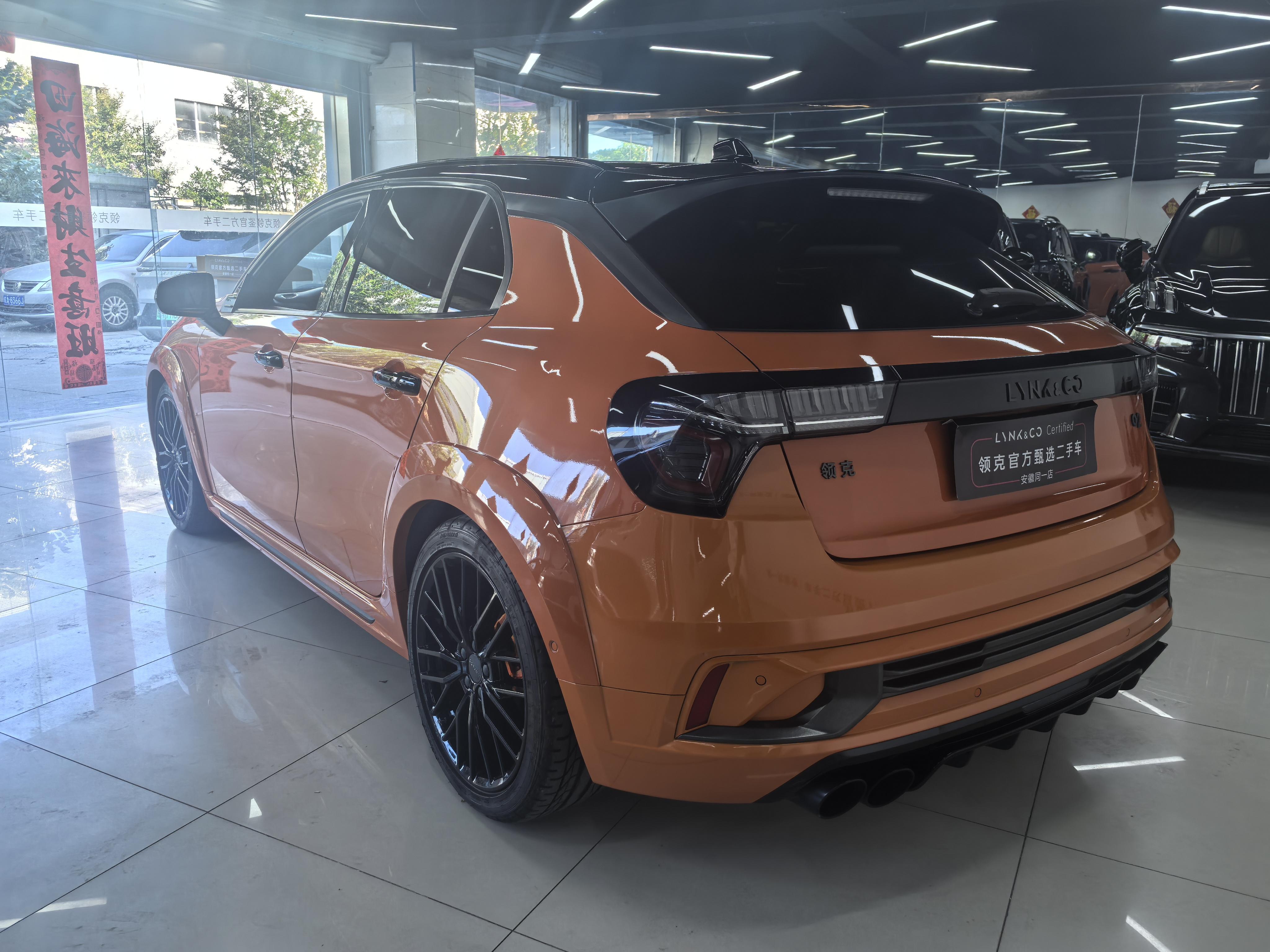 Lynk & Co 02 Hatchback 2021 thumb 3