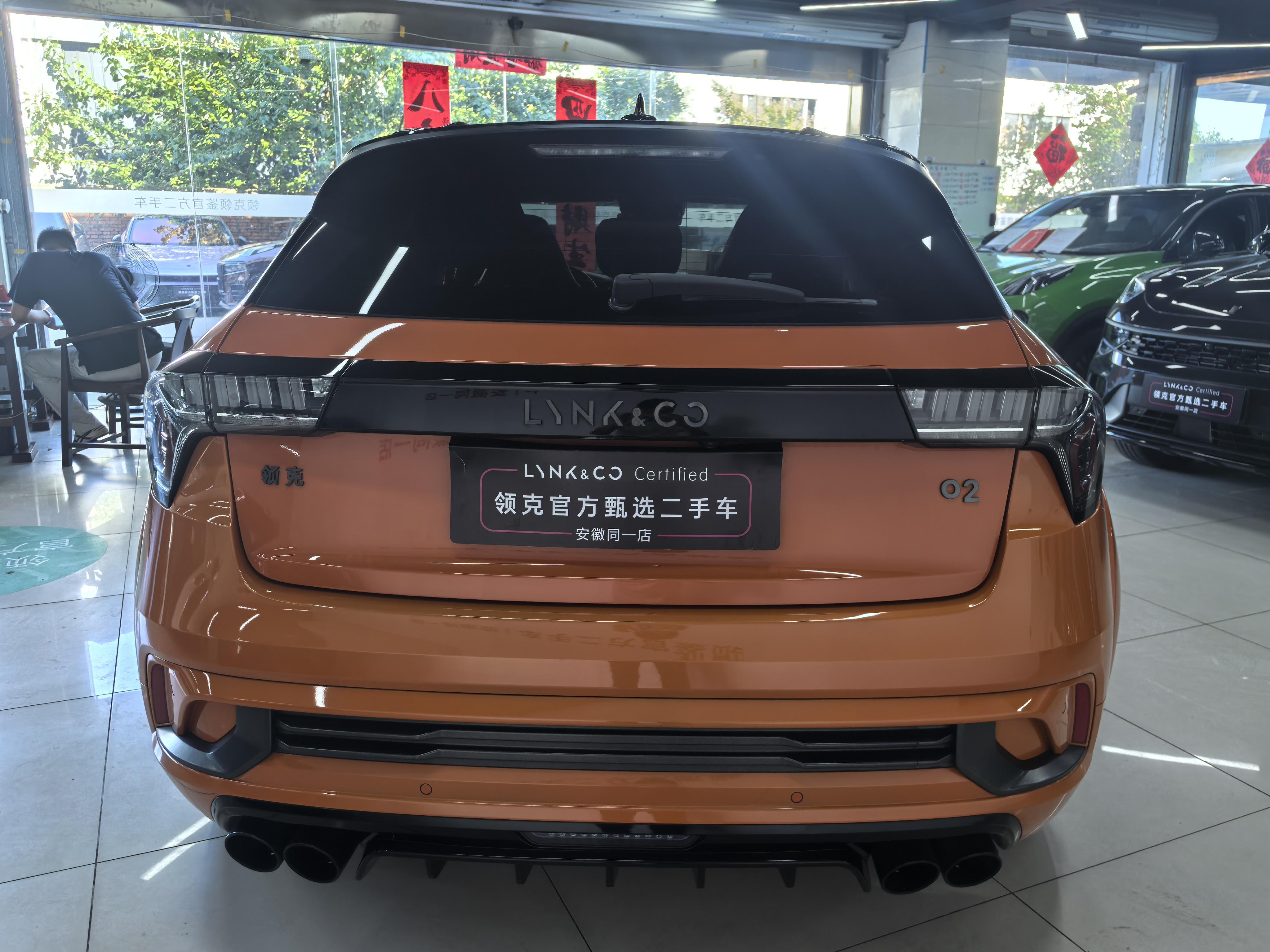 Lynk & Co 02 Hatchback 2021 thumb 4