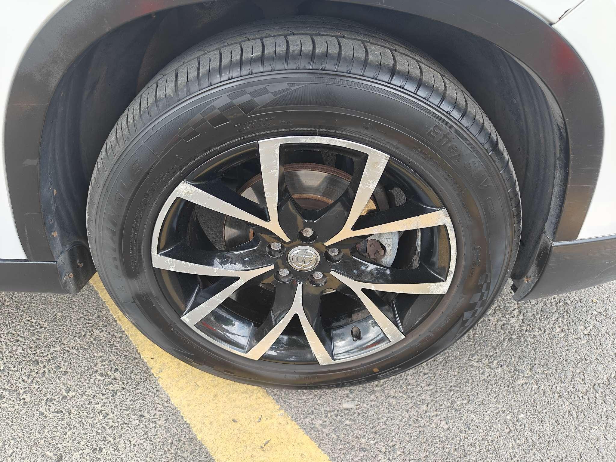 Brilliance V5 2014 thumb 7