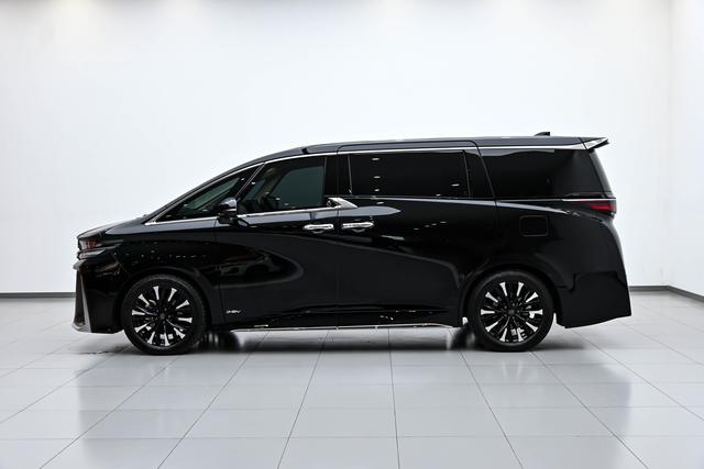Toyota Vellfire 2023 thumb 2