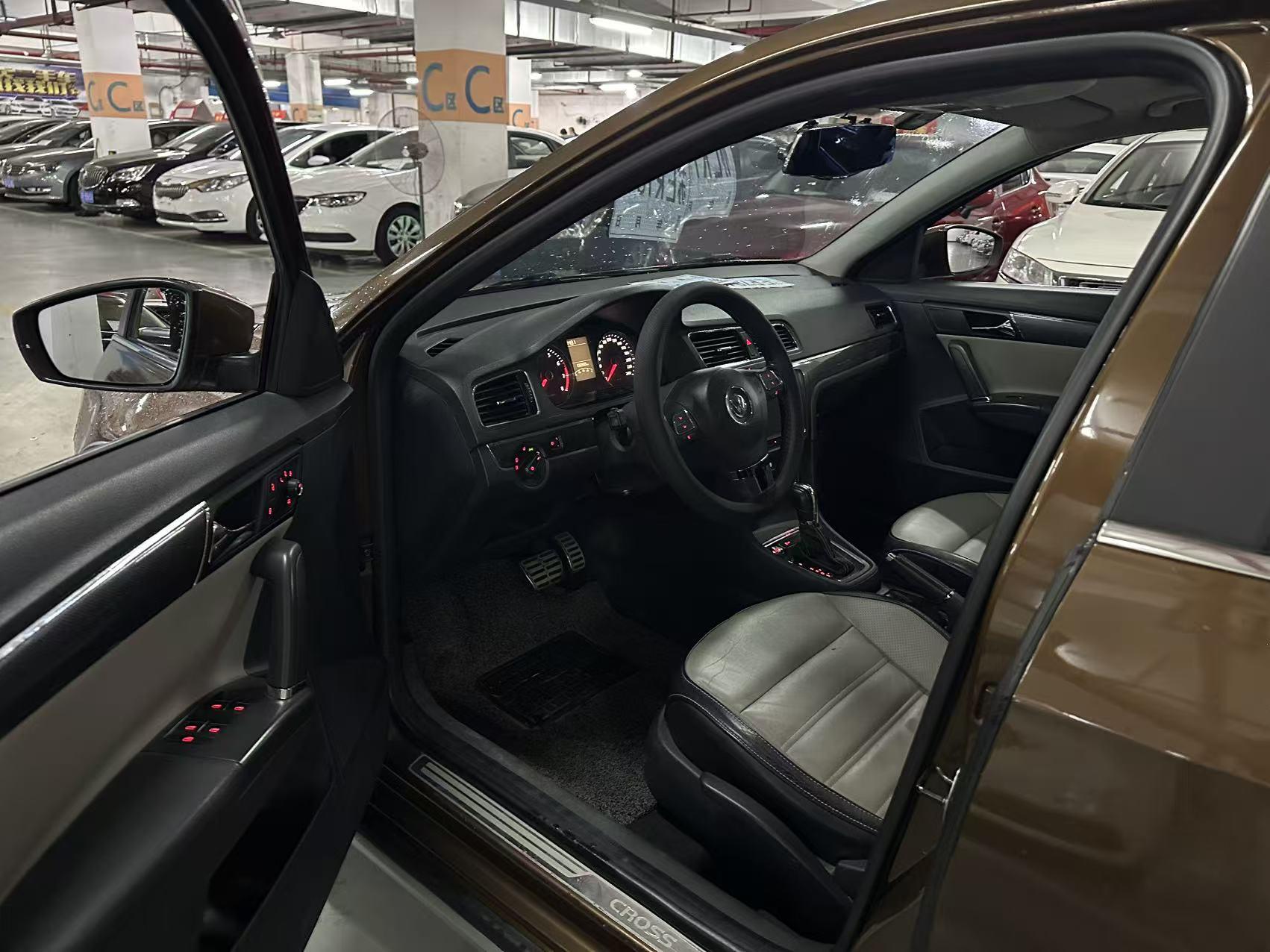 Volkswagen Jetta 2014 thumb 9
