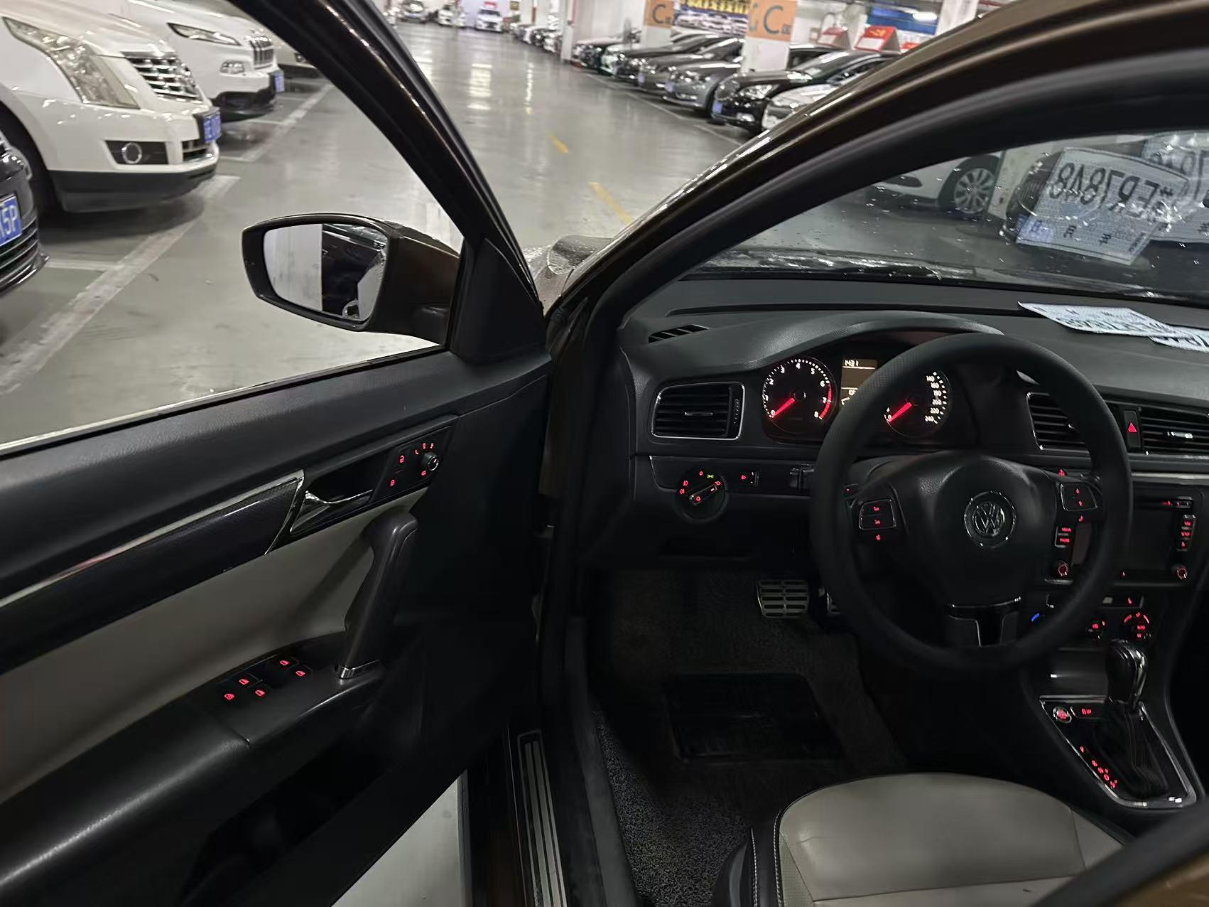 Volkswagen Jetta 2014 thumb 11