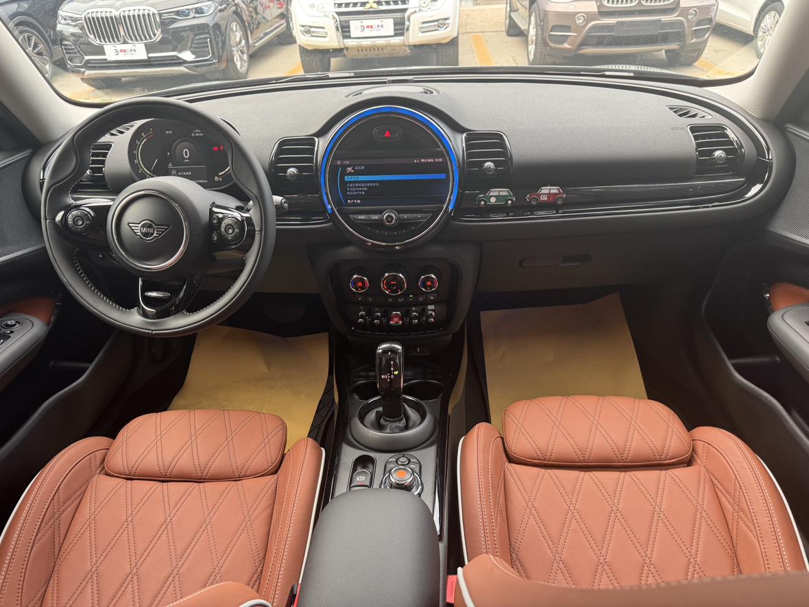 Mini Clubman 2019 thumb 11