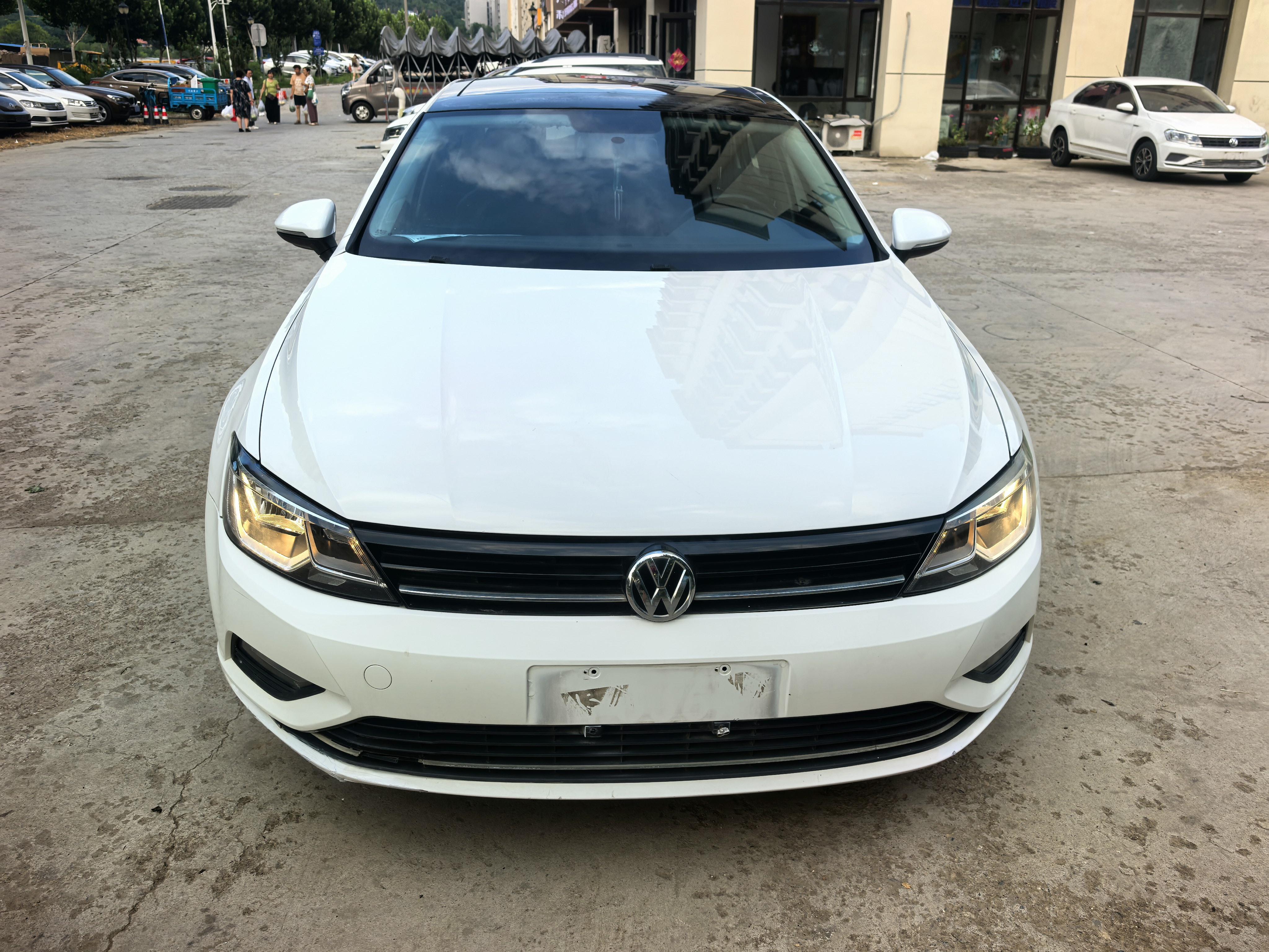 Volkswagen Lamando 2015 thumb 10