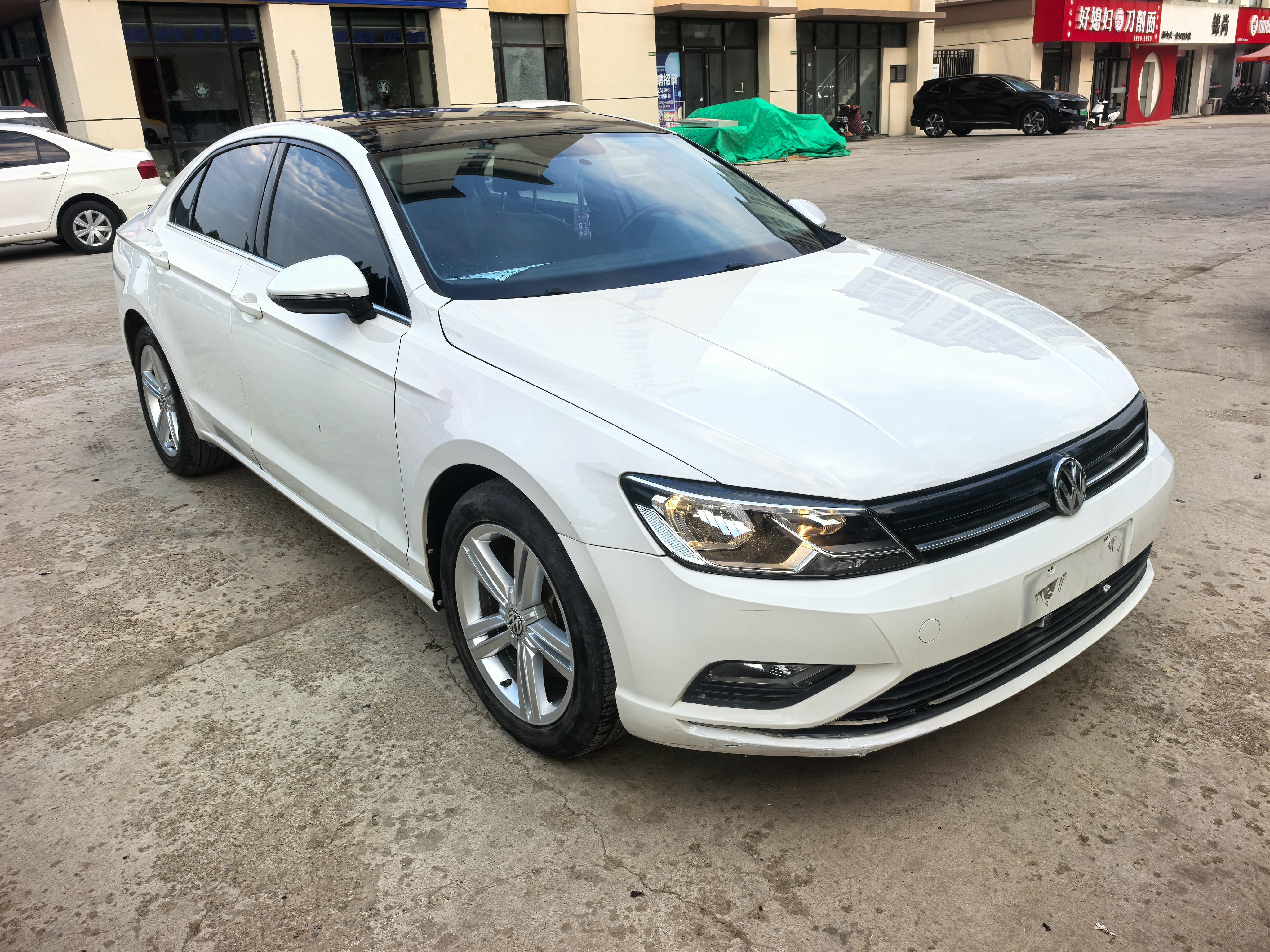 Volkswagen Lamando 2015 thumb 11