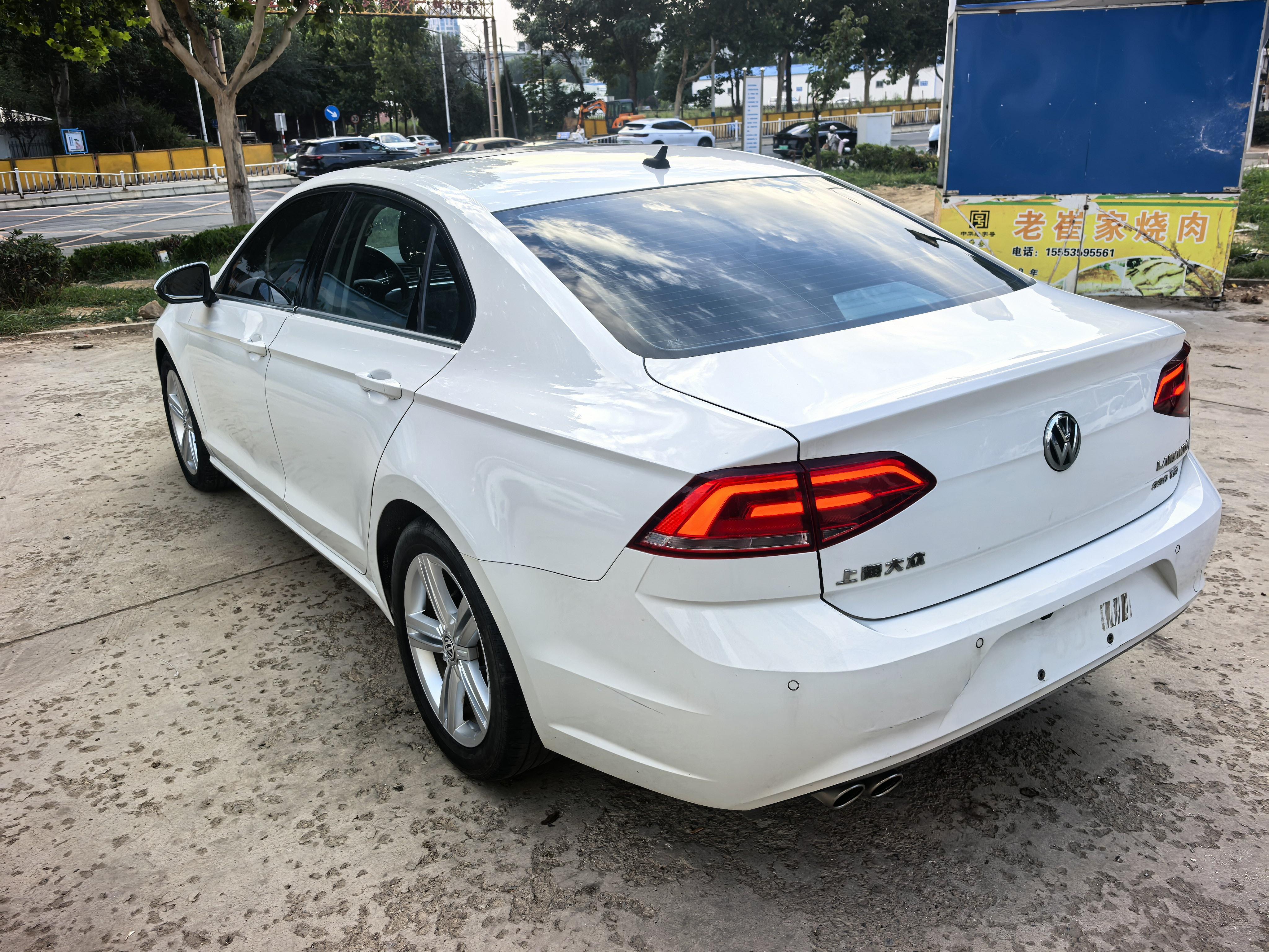 Volkswagen Lamando 2015 thumb 12