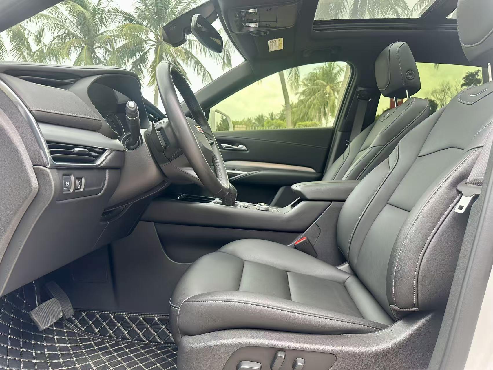 Cadillac XT4 2020 thumb 6