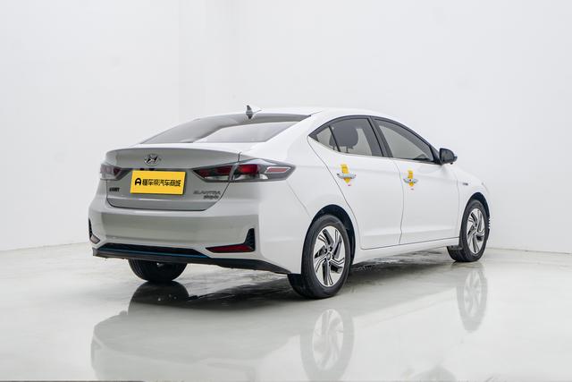 Hyundai PHEV 2019 thumb 5