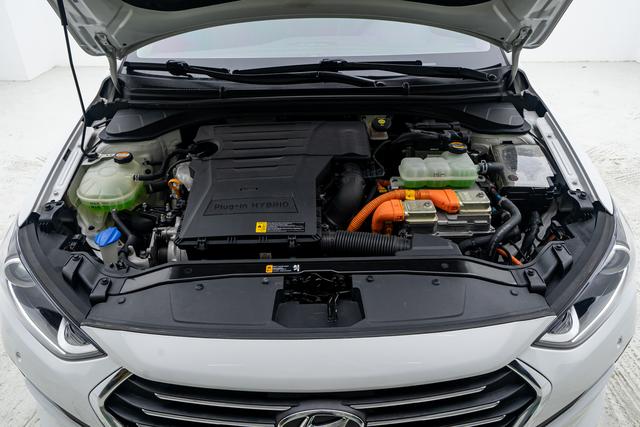 Hyundai PHEV 2019 thumb 8