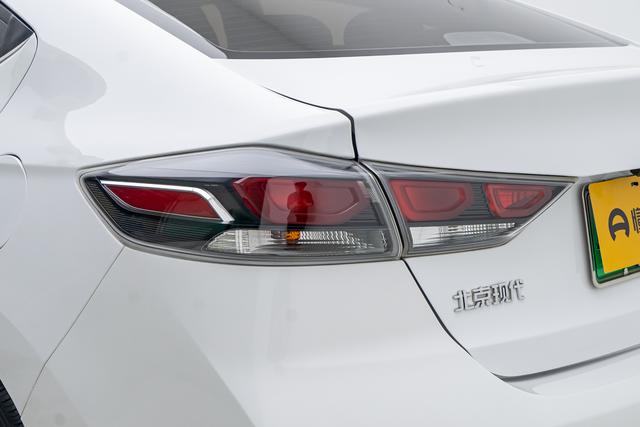 Hyundai PHEV 2019 thumb 11