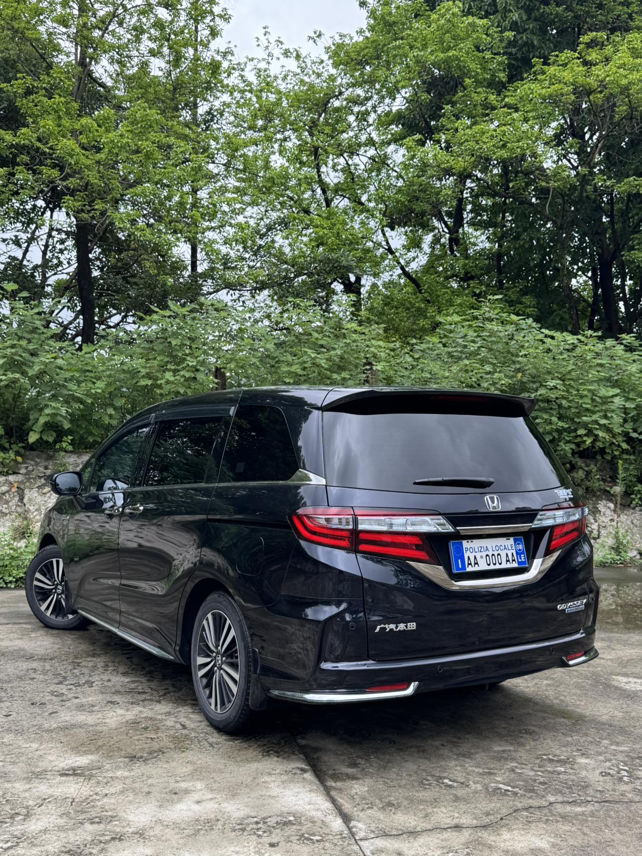 Honda Odyssey 2019 thumb 2