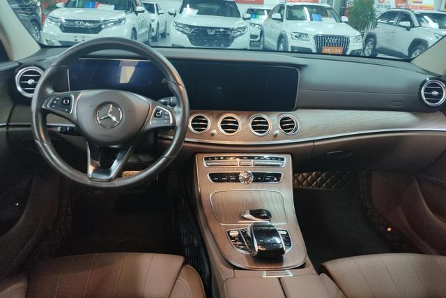Mercedes-Benz E-Класс 2017 thumb 10
