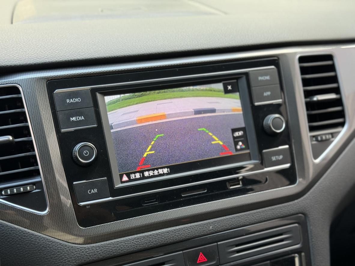 Volkswagen Golf 2016 thumb 6