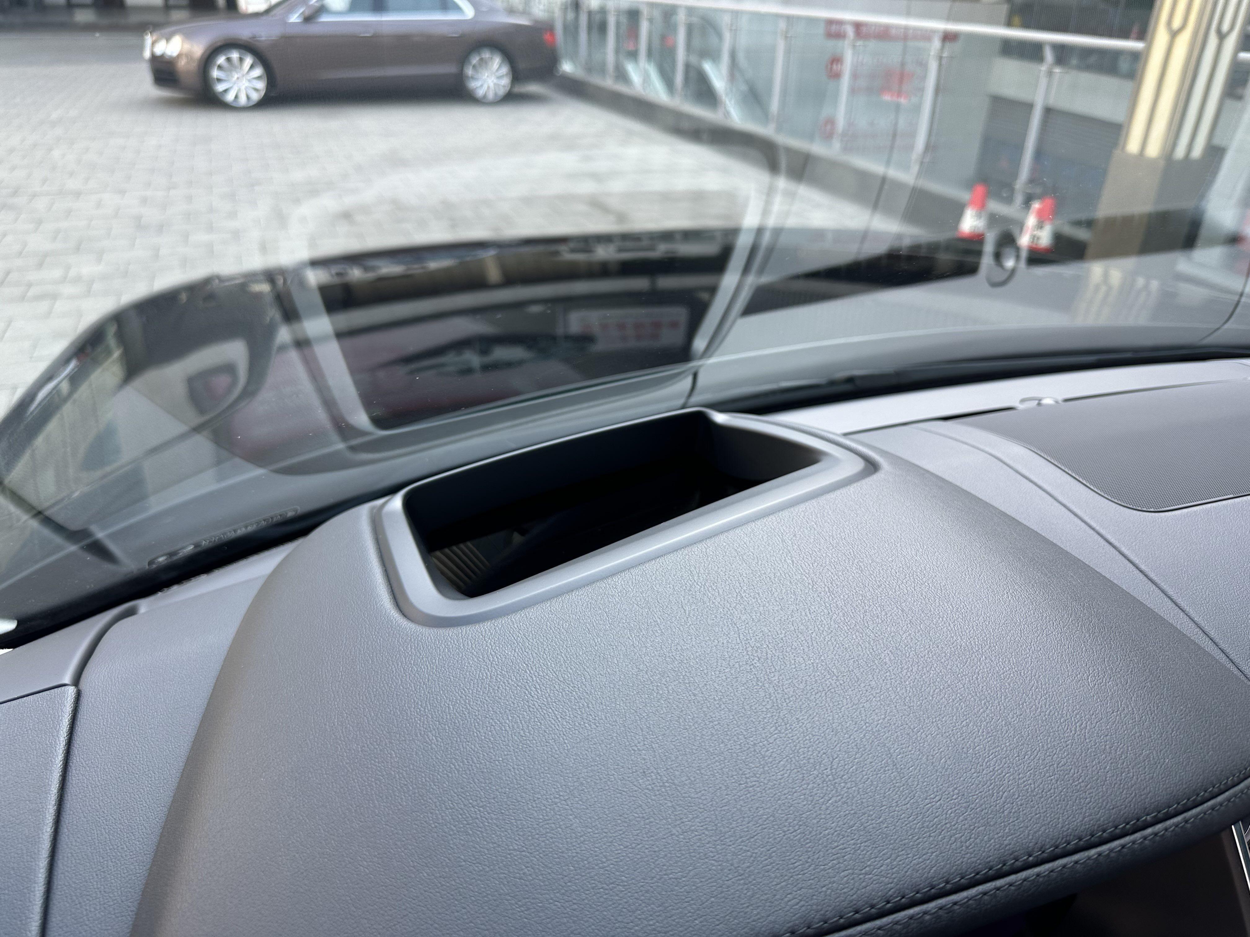 Land Rover Range Rover 2020 thumb 6