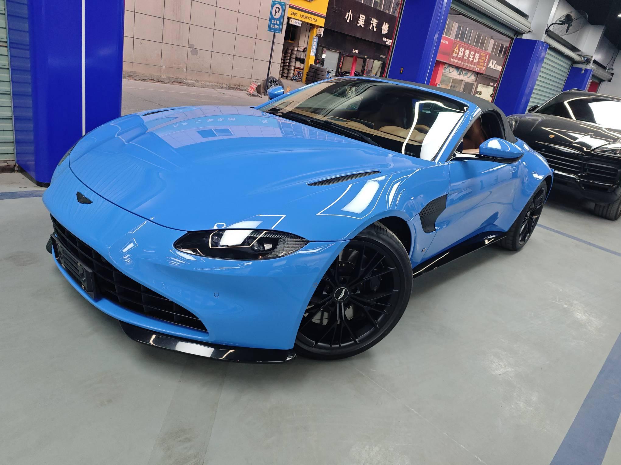 Aston Martin Vantage 4.0T V8 2020 thumb 8