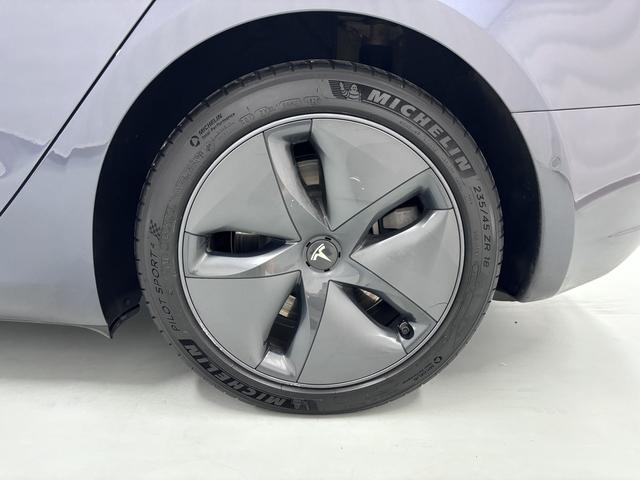 Tesla Model 3 2020 thumb 7