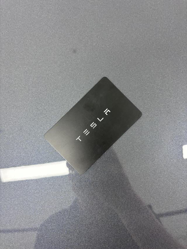 Tesla Model 3 2020 thumb 9