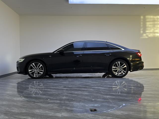 Audi A6 2022 thumb 2