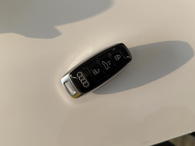 Audi A6 2022 thumb 9