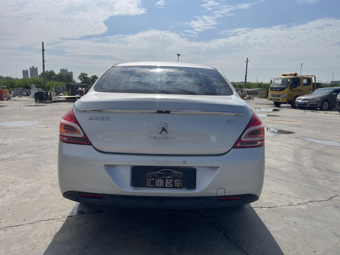 Peugeot 308 2013 thumb 4