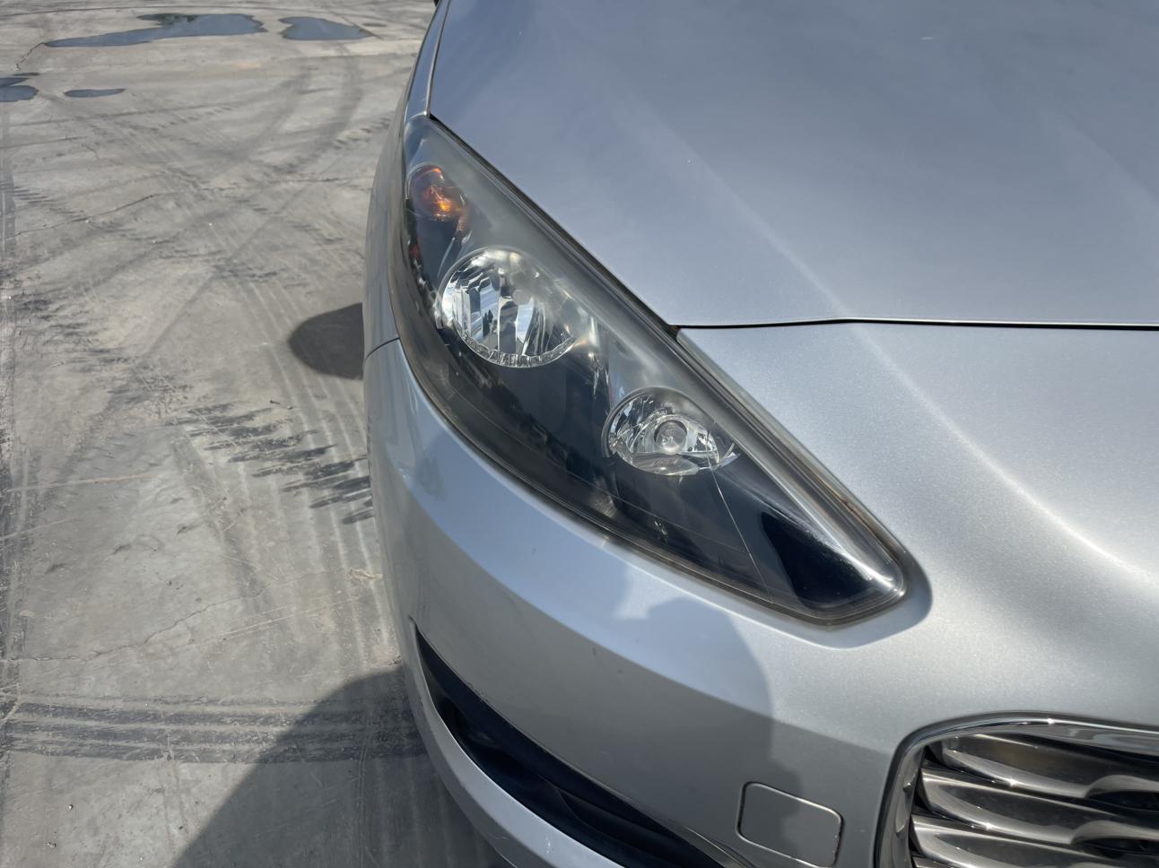 Peugeot 308 2013 thumb 9