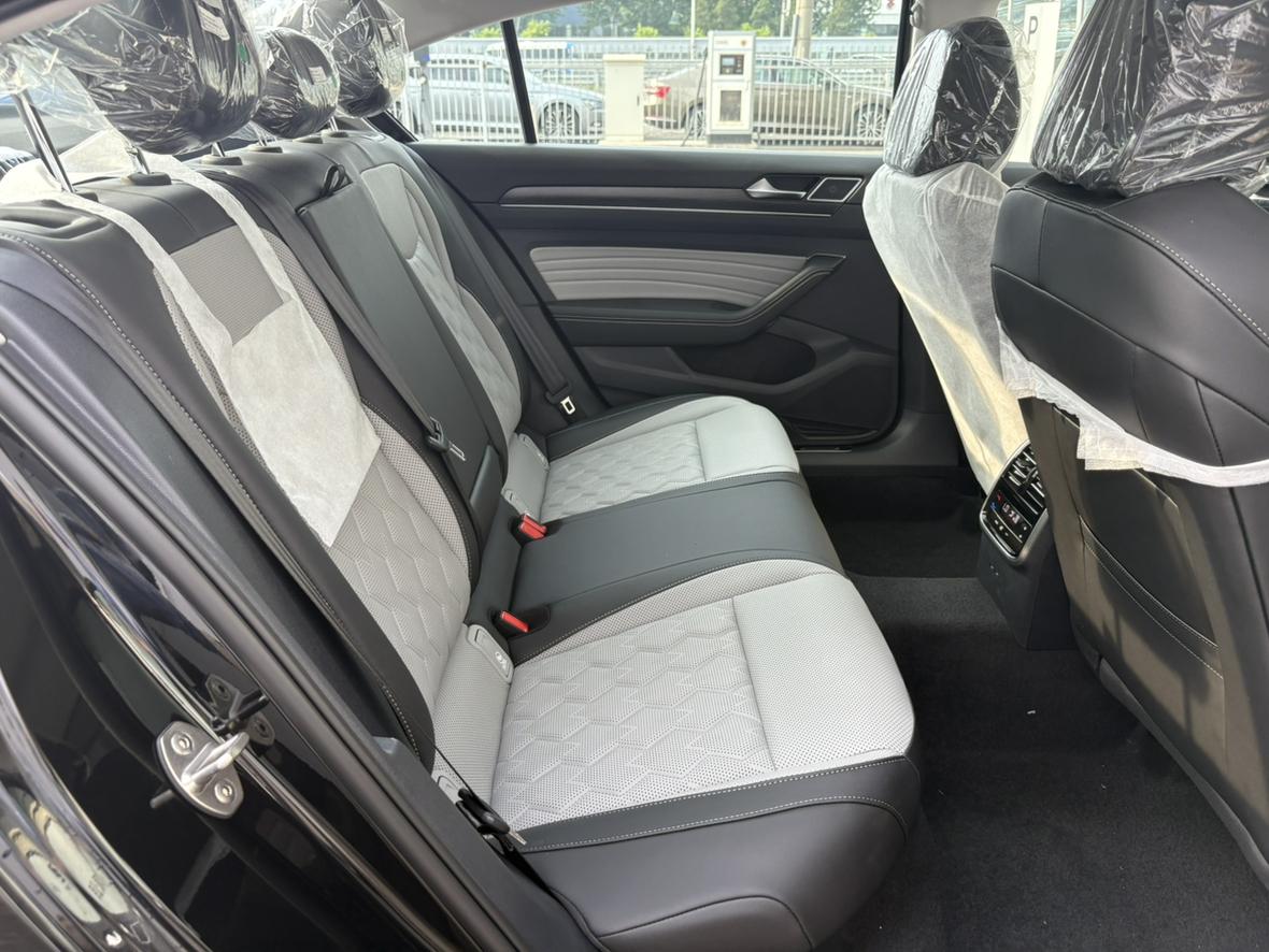 Volkswagen Magotan 2026 thumb 10