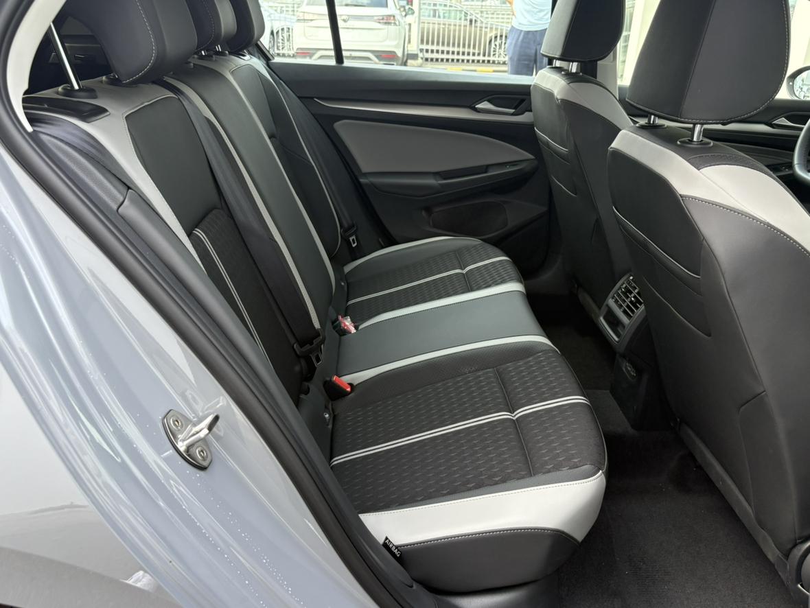 Volkswagen Golf Sportsvan 2026 thumb 10