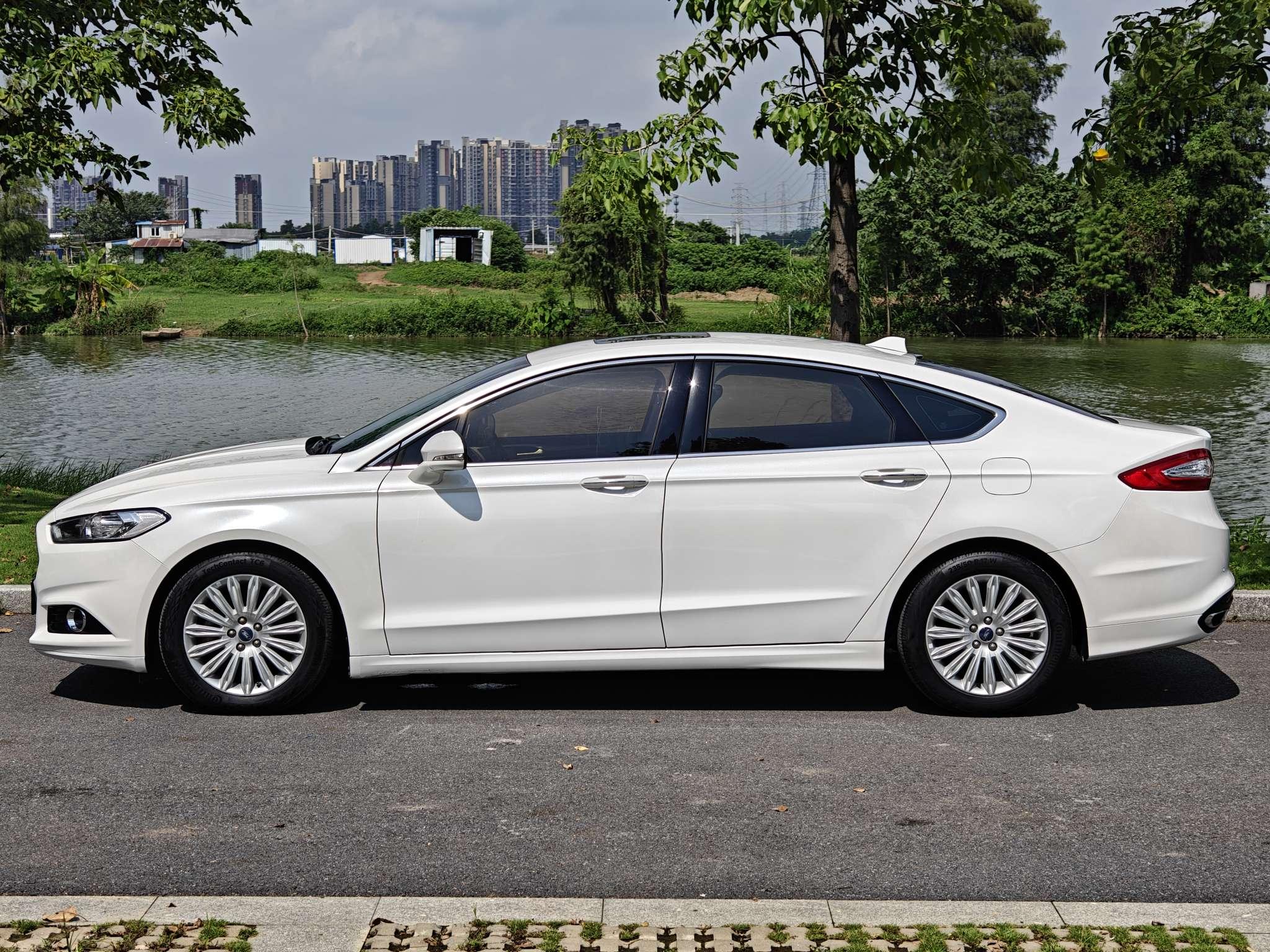 Ford Mondeo 2013 thumb 2