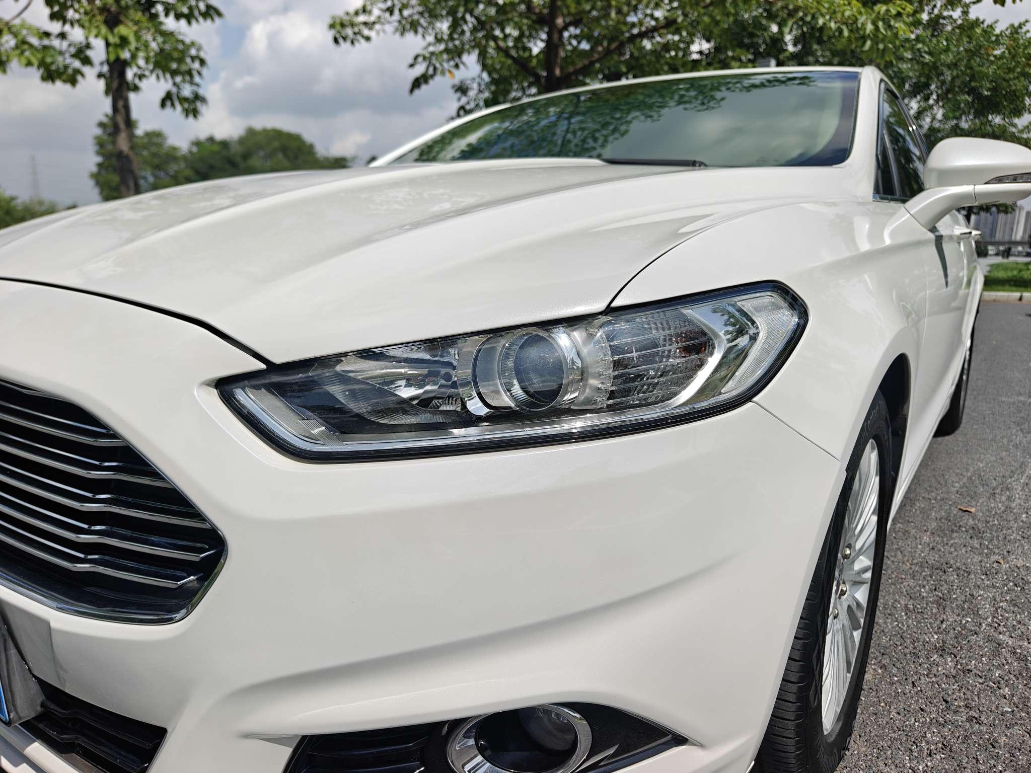 Ford Mondeo 2013 thumb 5