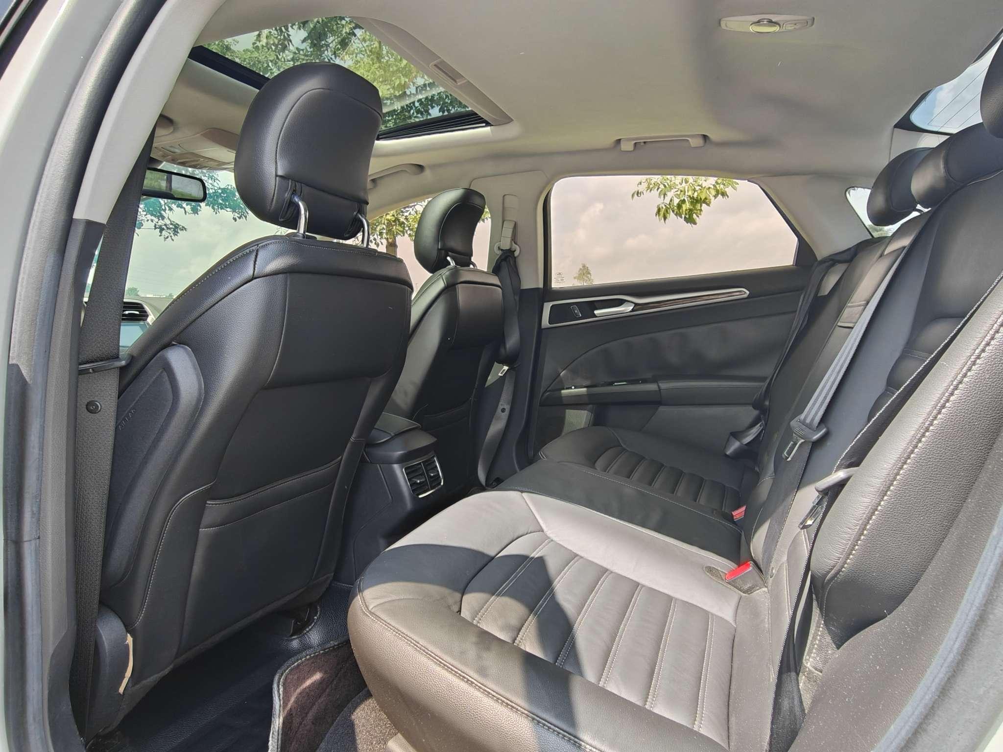 Ford Mondeo 2013 thumb 12