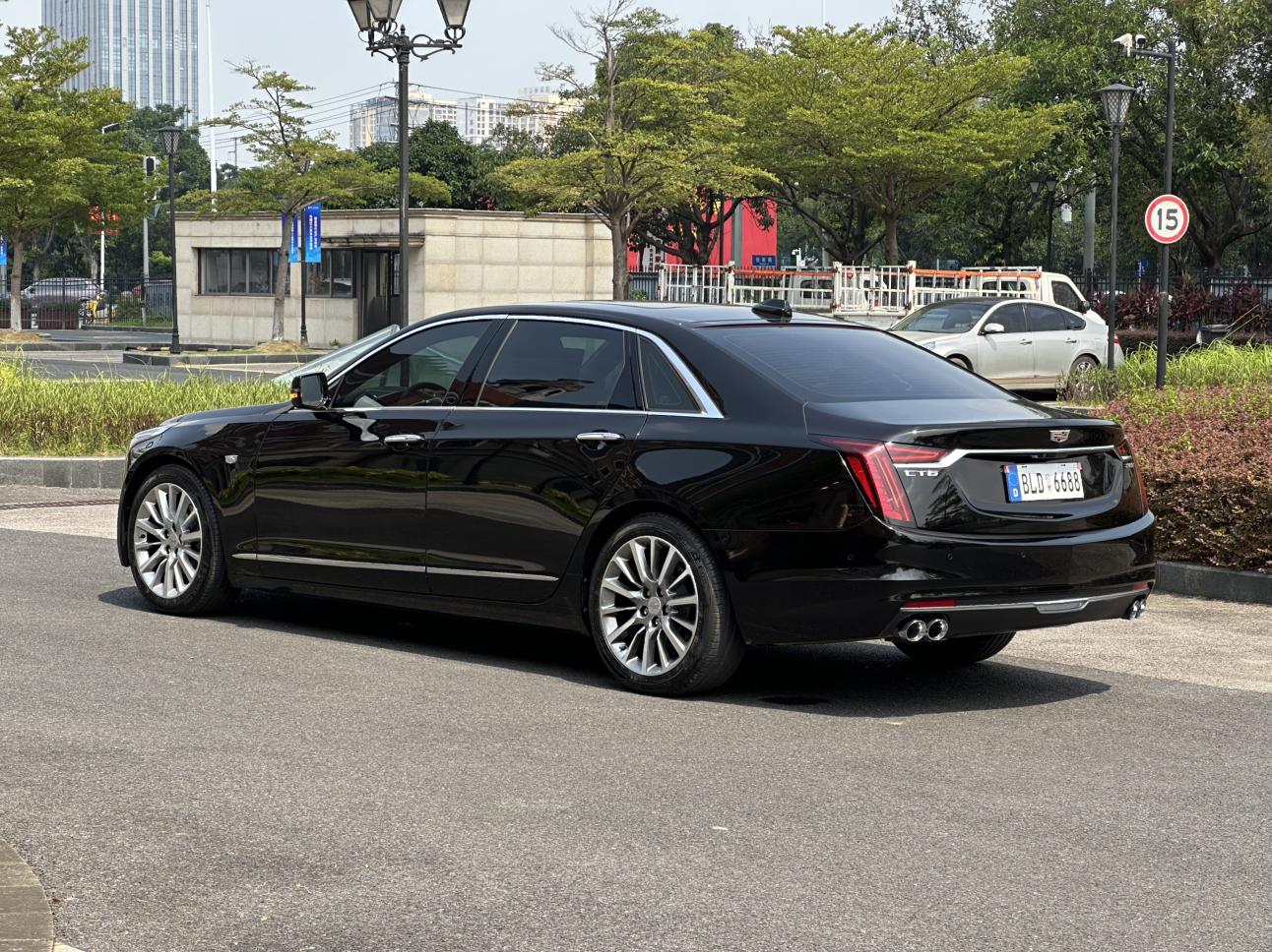 Cadillac CT6 2019 thumb 2