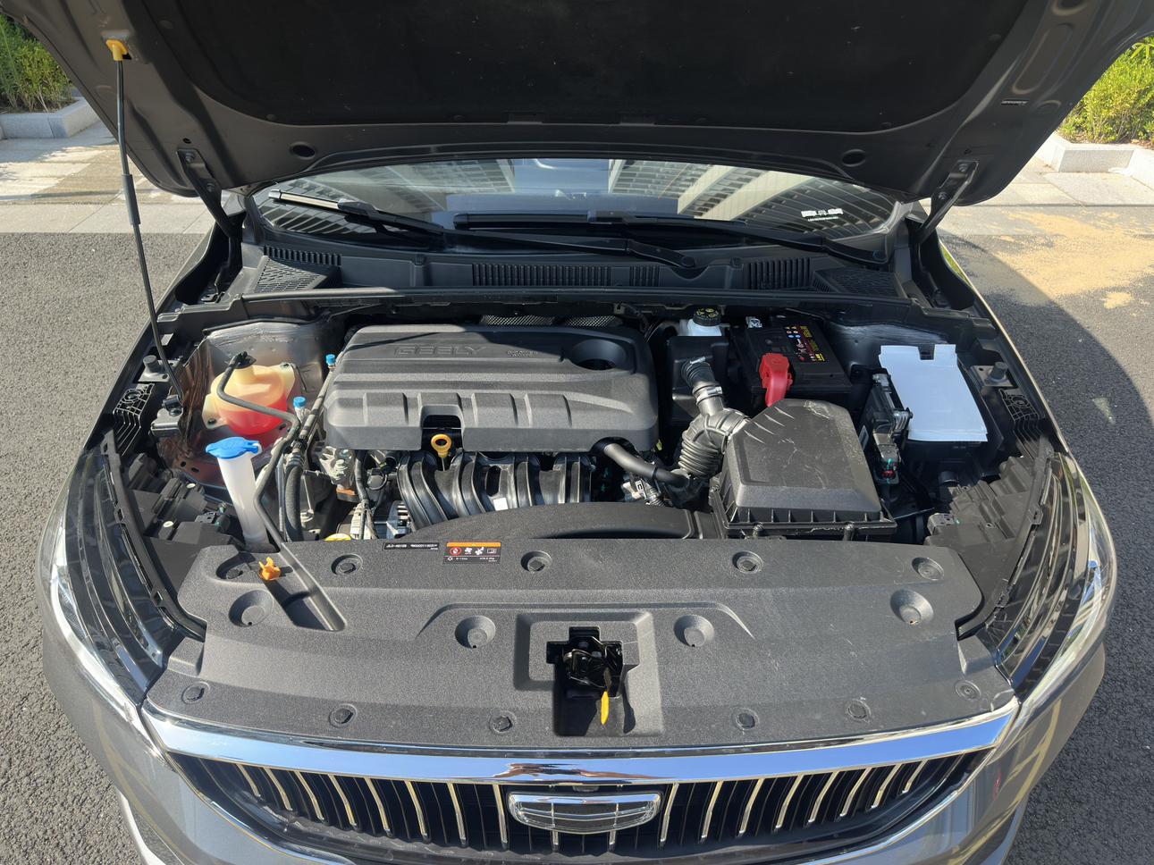 Geely Emgrand 2023 thumb 7
