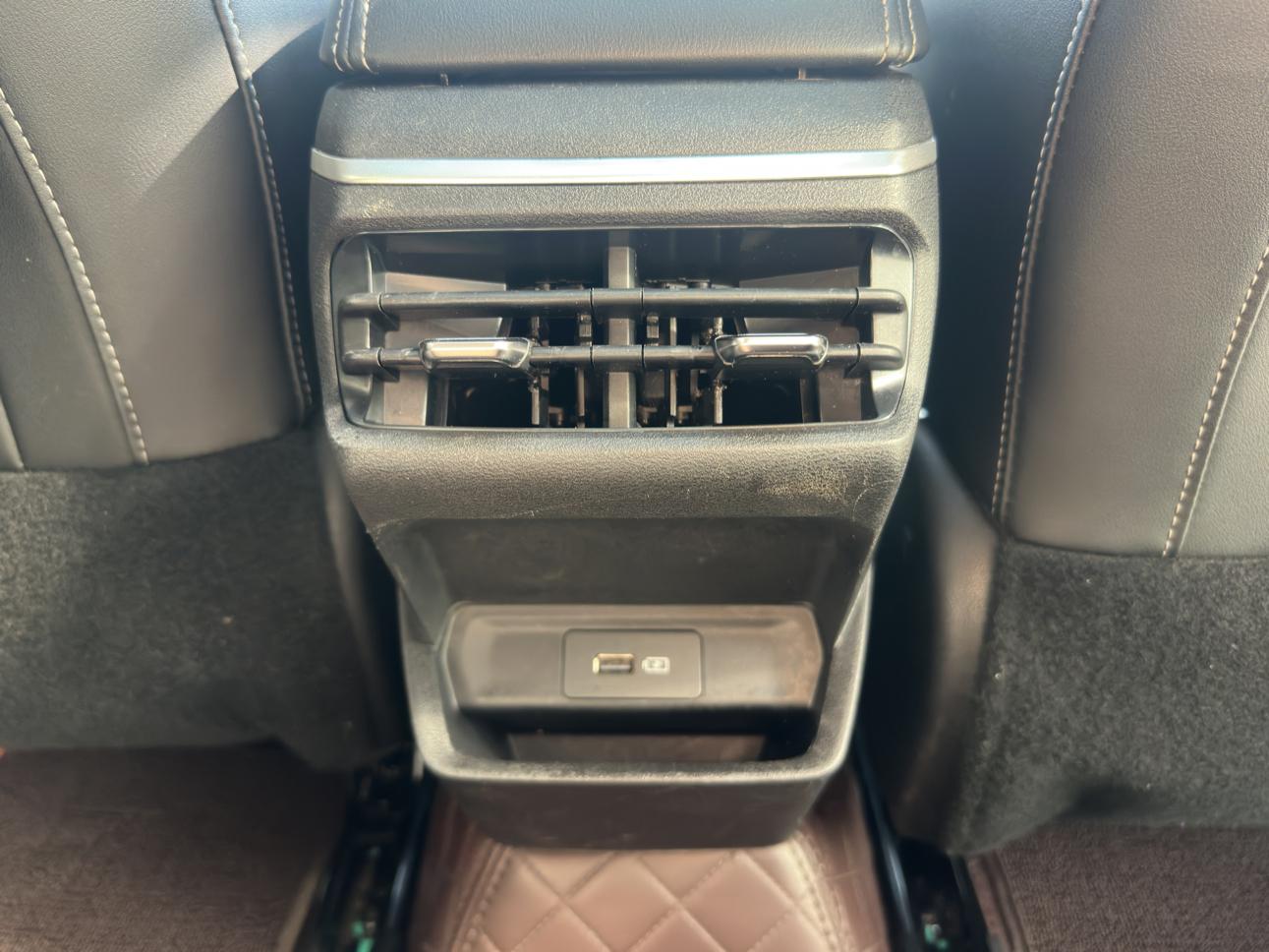 Geely Emgrand 2023 thumb 9